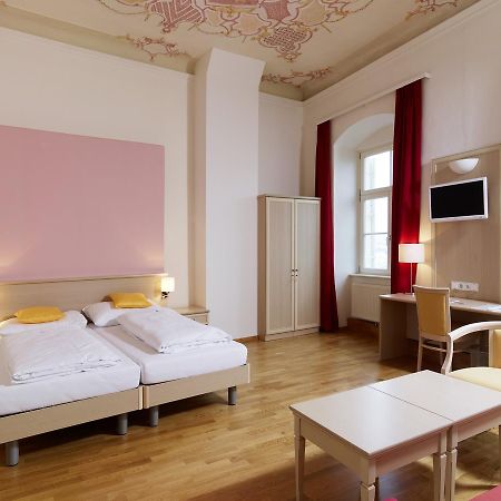 Cma Stift Ossiach Hotel Exterior photo