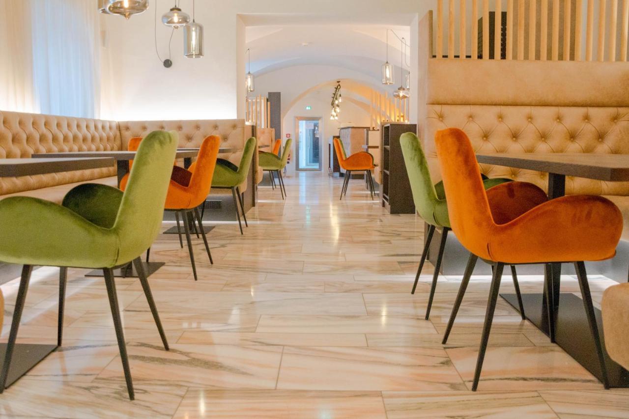 Cma Stift Ossiach Hotel Exterior photo